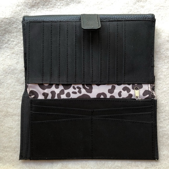 💕Jessica Simpson Large Bow Wallet 💕 - Picture 4 of 15